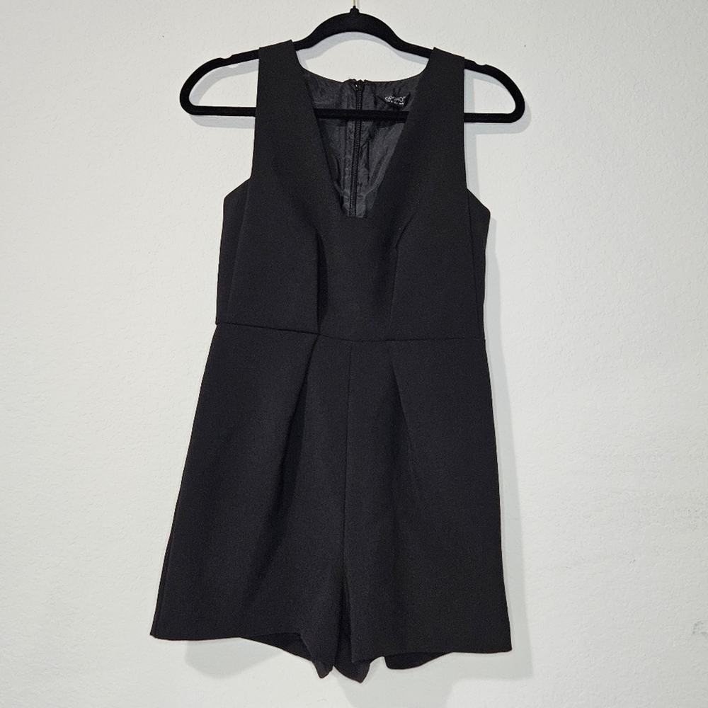 TOPSHOP‎ black low cut romper with a back zipper